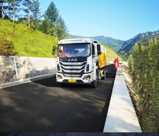 建設(shè)?邁進(jìn)‖奮楫揚帆 賡續(xù)前行